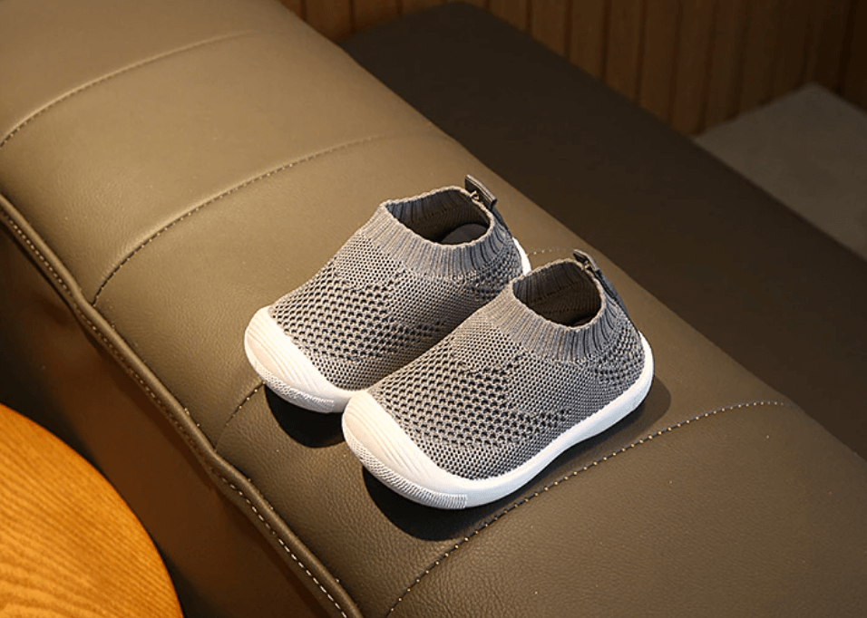 Breathable non-slip baby shoes