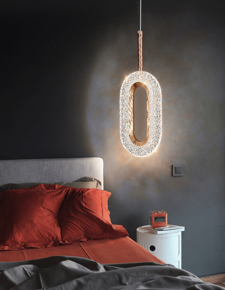 Pendente de Luz de Ouro com Anel de Diamante Luxuoso - Luminária Moderna Inspirada em Cristal