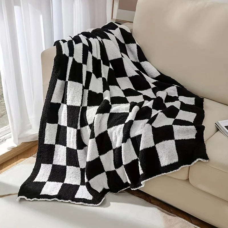 Plaid Throw Blanket – Ultra Smooth & Cozy for Any Occasion