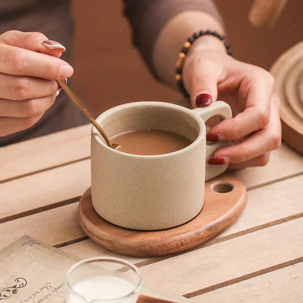 Tasses à café de petit-déjeuner faites à la main