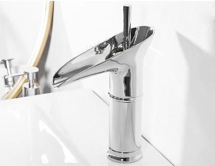 Torneira de Lavabo em Estilo Antigo com Cascata