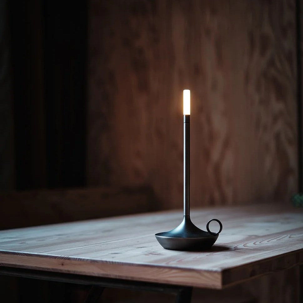 Nordic Candle Holder Light – Minimalistische skandinavische Tischlampe