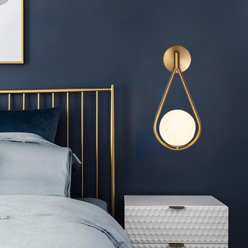 Loop Brass och Sphere Sconce