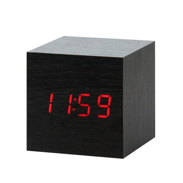 Nordic Voice-Controlled LED Alarm Clock – USB Rechargeable, Modern Design with Bright Display