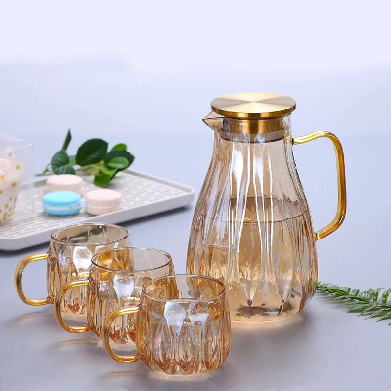 Pichet à eau en verre de style rétro et tasses assorties