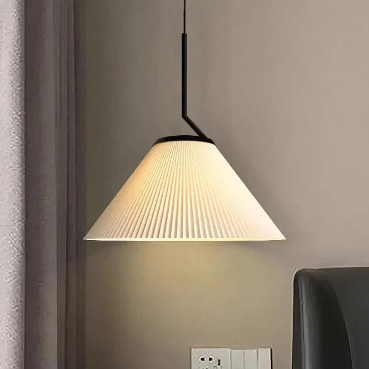 CremeNord - Soft Pleated Pendant Lamp