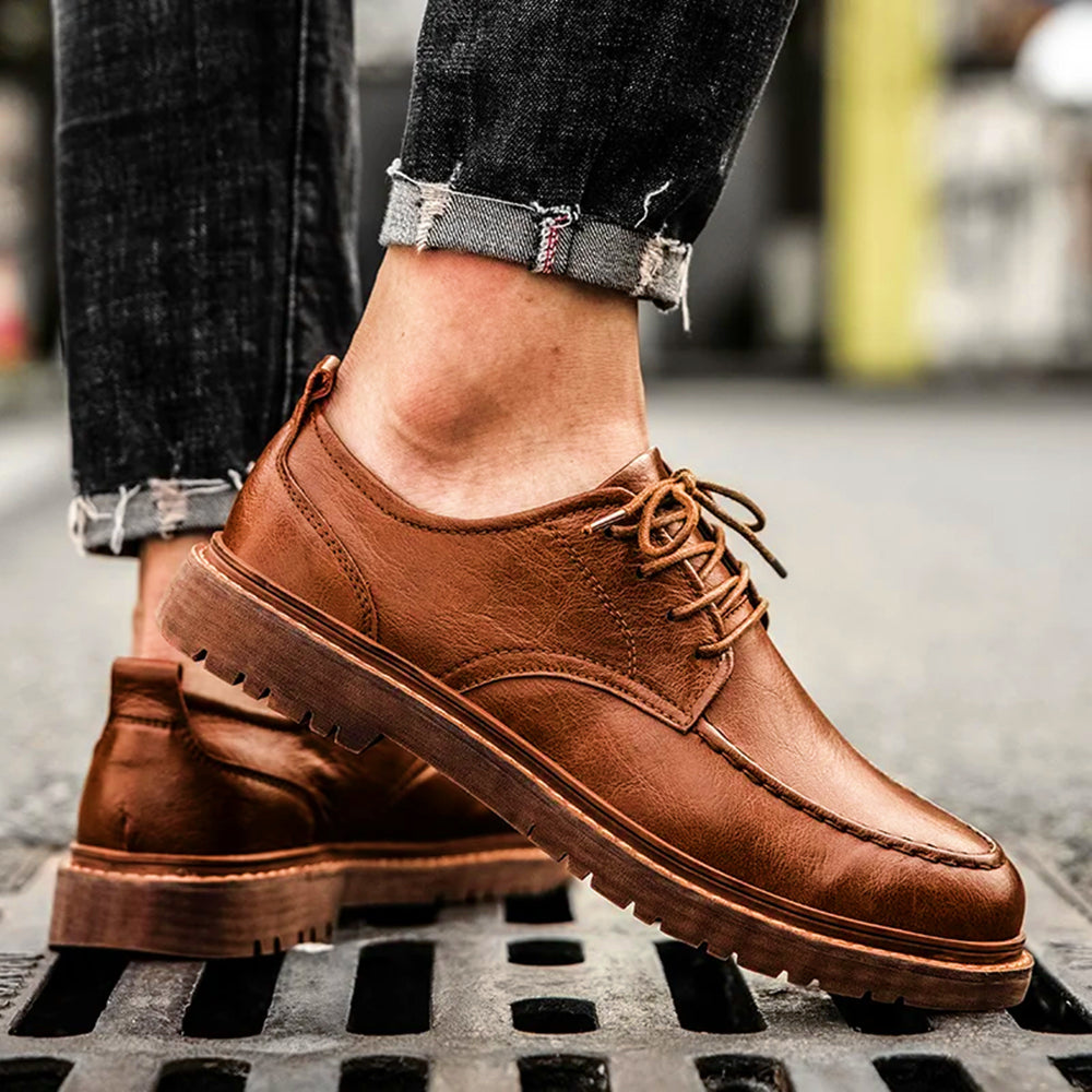 Scarpe classiche da uomo in pelle brogue