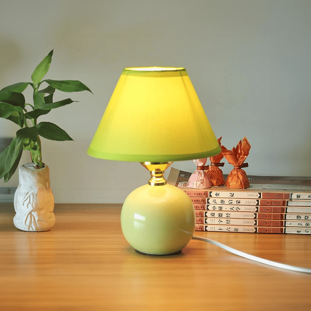 Petite lampe de table élégante en céramique