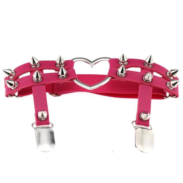 Spiked Heart Garter Belte