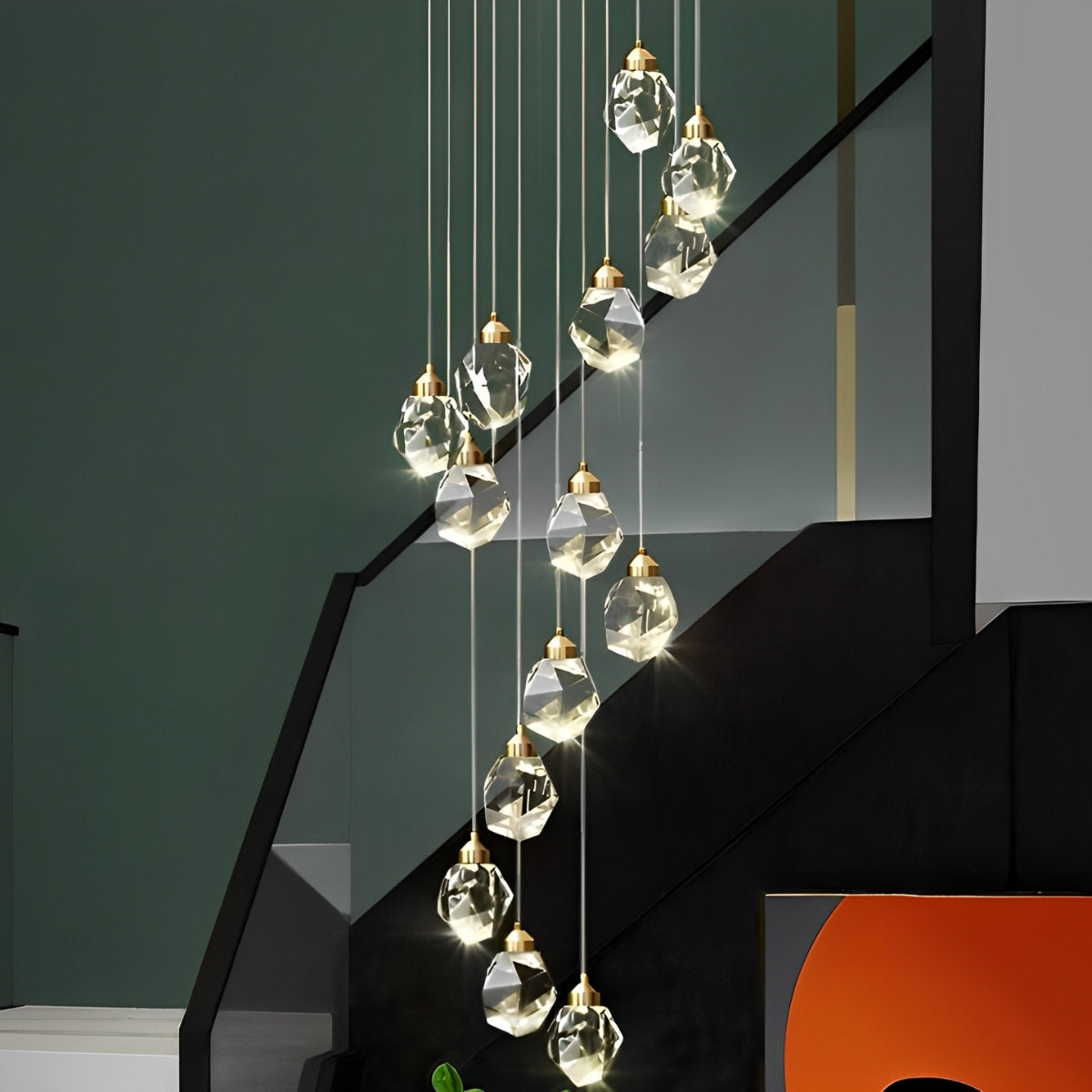 Lustre suspendu moderne en métal avec gouttelettes de cristal en spirale pour escalier duplex