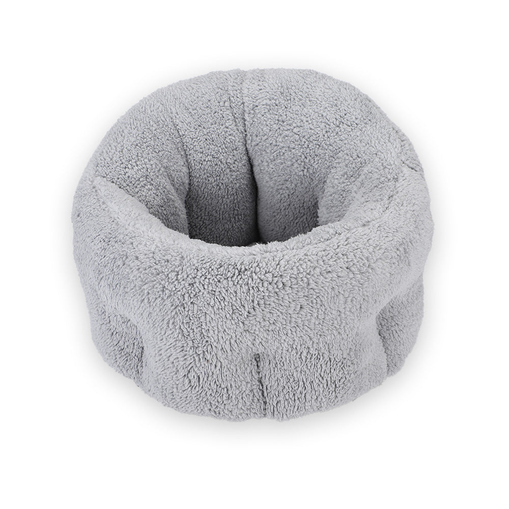 Cozy Cotton Cottage: Washable Wool Pet Bed