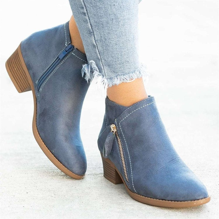 Botas de Camurça Celeste Mid-High com Zíper - Calçado Vegan em Camurça Trendy para Conforto Estiloso